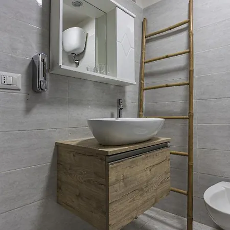 Al Centro Storico Apartment Neapel